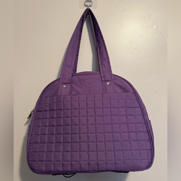 Gaiam Metro Gym Bag - Picture 3 of 13